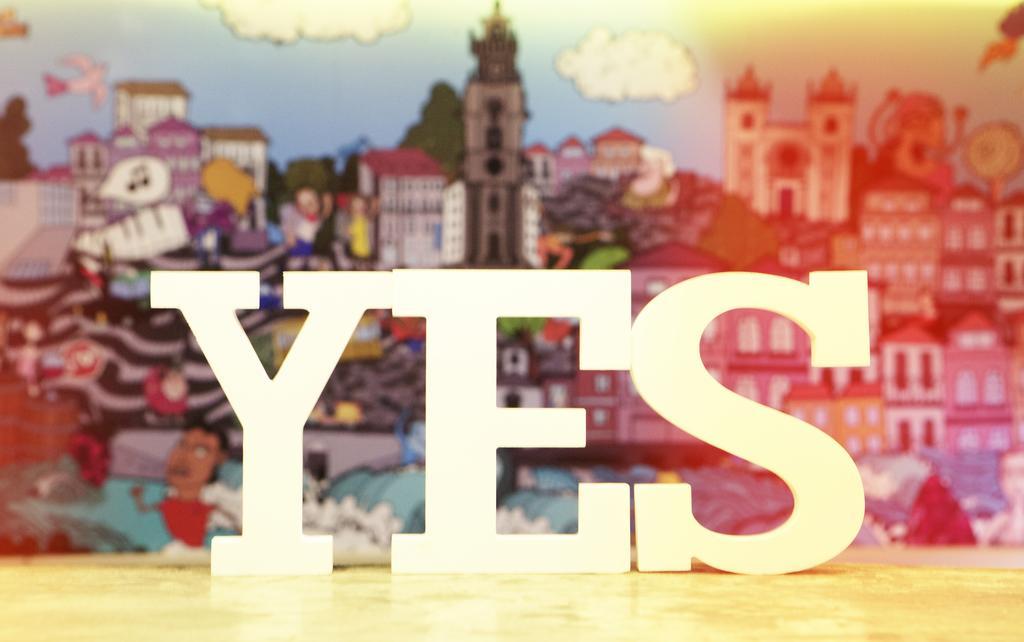 Yes! Porto Hostel Екстер'єр фото